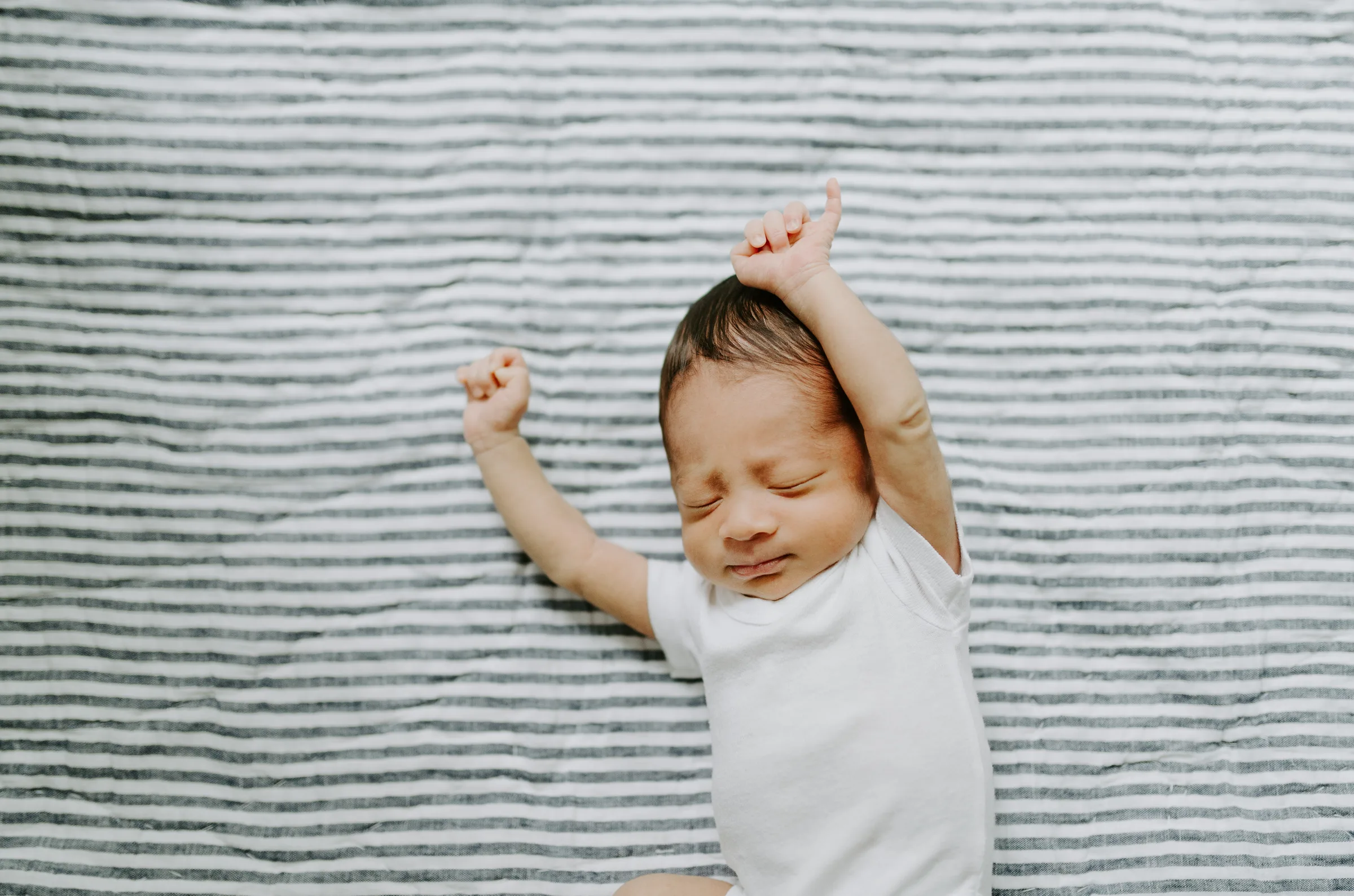 Seattle Lifestyle newborn photographer
